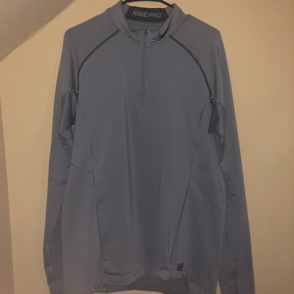 Nike Pro pull-over